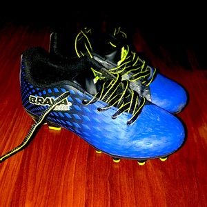 Toddler Youth/Boys soccer shoes